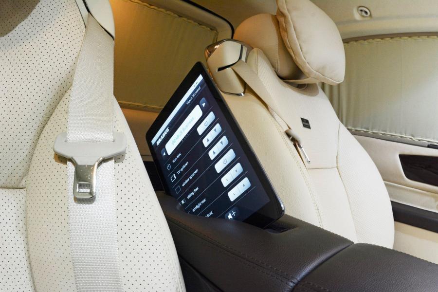  Mercedes-Benz Viano iBusiness by Brabus 2015 года  (фото 8 из 31)